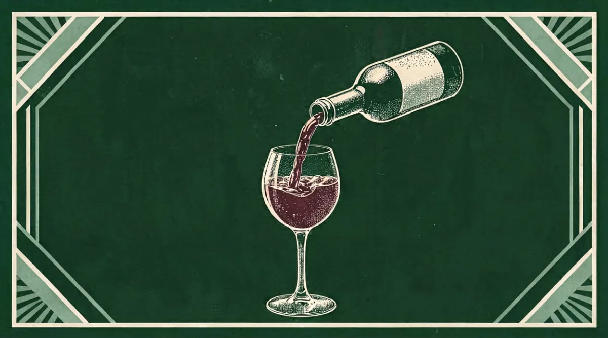 Calculadora financiera junto a botellas de vino de diferentes precios en cava de restaurante